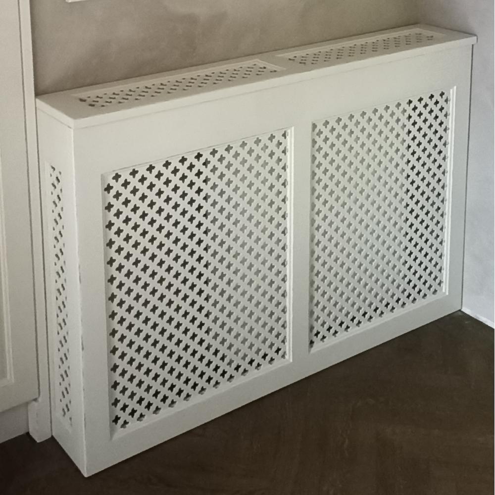 egyedi feher radiatortakaro rusztikus egyedi meretben country lyukacsos takaro elem radiatorok mediterran stilusos.jpg